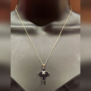 Marked (AJ-10K)Necklace Gold with cross  Very pretty 1,diamond 💎